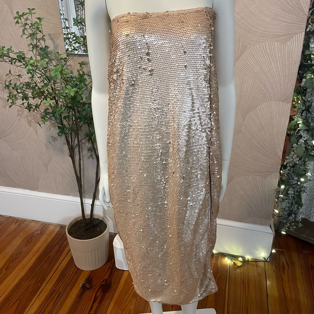 Honey Punch Strapless Gold Sequin Dress